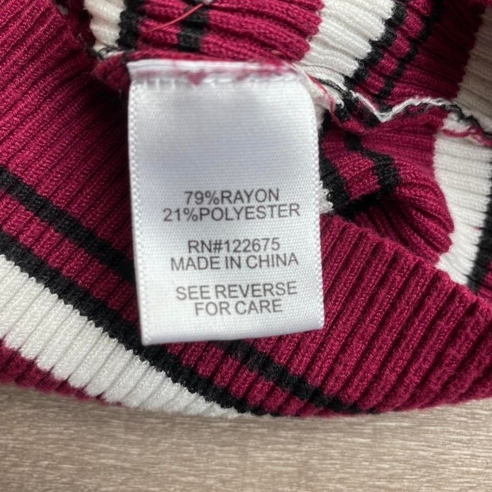 Long sleeve Red White Black Ribbed Striped Sweater Crewneck Size Medium 1305 - Picture 6 of 8